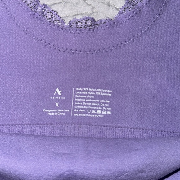 NWOT I intimates size Med-Lg (lavender, bralette, lace trim) Nylon/Spandex - Picture 3 of 3